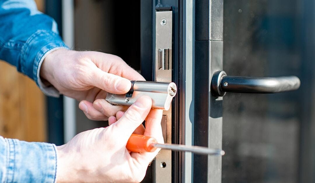 How Commercial Locksmith Services Improve Business Security